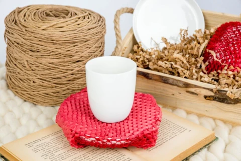 6 produktów, które wykorzystasz do bezpiecznego pakowania ceramiki i szkła